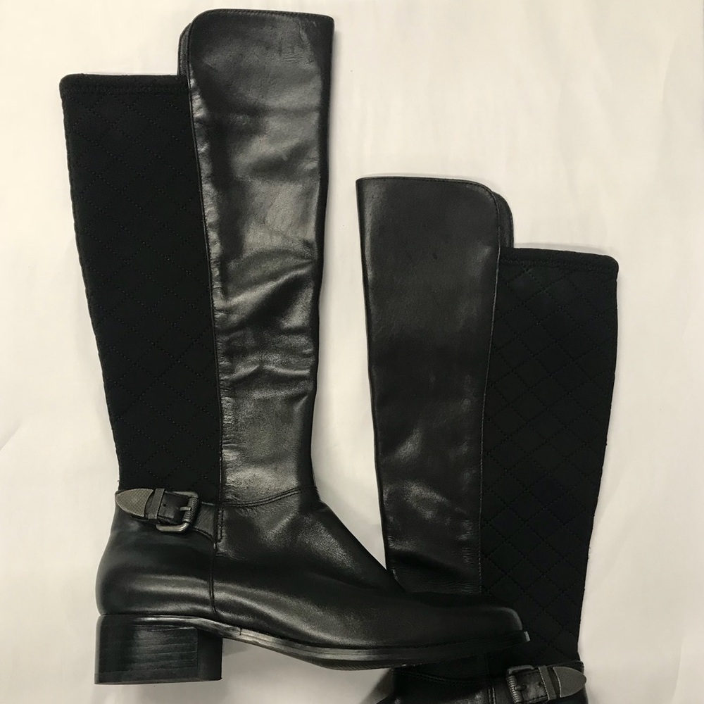 Black ridding boot